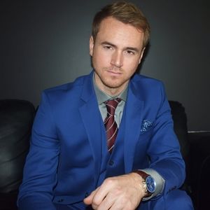 Meet your Posher, Chris